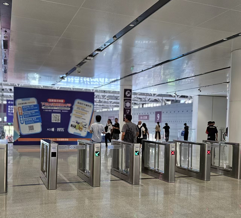 Speed gate barrier for bus station entrance